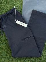 Set Relaxed Essentials
