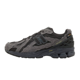 New Balance 1906D size? Exclusive Protection Pack Black Grey