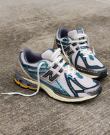 New Balance 1906R Metallic Teal