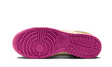 Nike Dunk Low SE Bronzine Pink