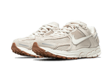 Nike Unisex Sneakers Zoom Vomero 5 Light Orewood Brown