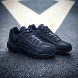 Nike Air Max 95 Triple Black