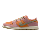 Nike SB Dunk Low Red Stardust