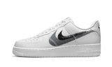 Nike Air Force 1 Low con Swoosh stencil