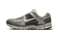 Nike Unisex Sneakers Zoom Vomero 5 Cobblestone