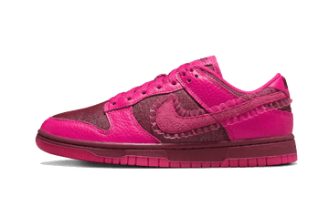 Nike Dunk Low San Valentino (2022)