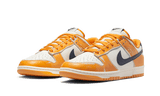 Nike Dunk Low usurate dal tempo