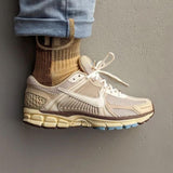 Nike Unisex Sneakers Zoom Vomero 5 Oatmeal