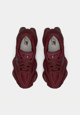 New Balance 9060 Burgundy