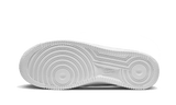 Nike Air Force 1 Low con Swoosh stencil