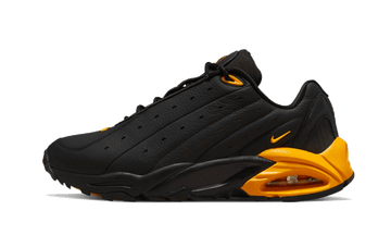 Nike NOCTA Hot Step Air Terra Nero Oro Universitario