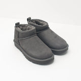 UGG Classic Ultra Mini Stivaletto Grigio